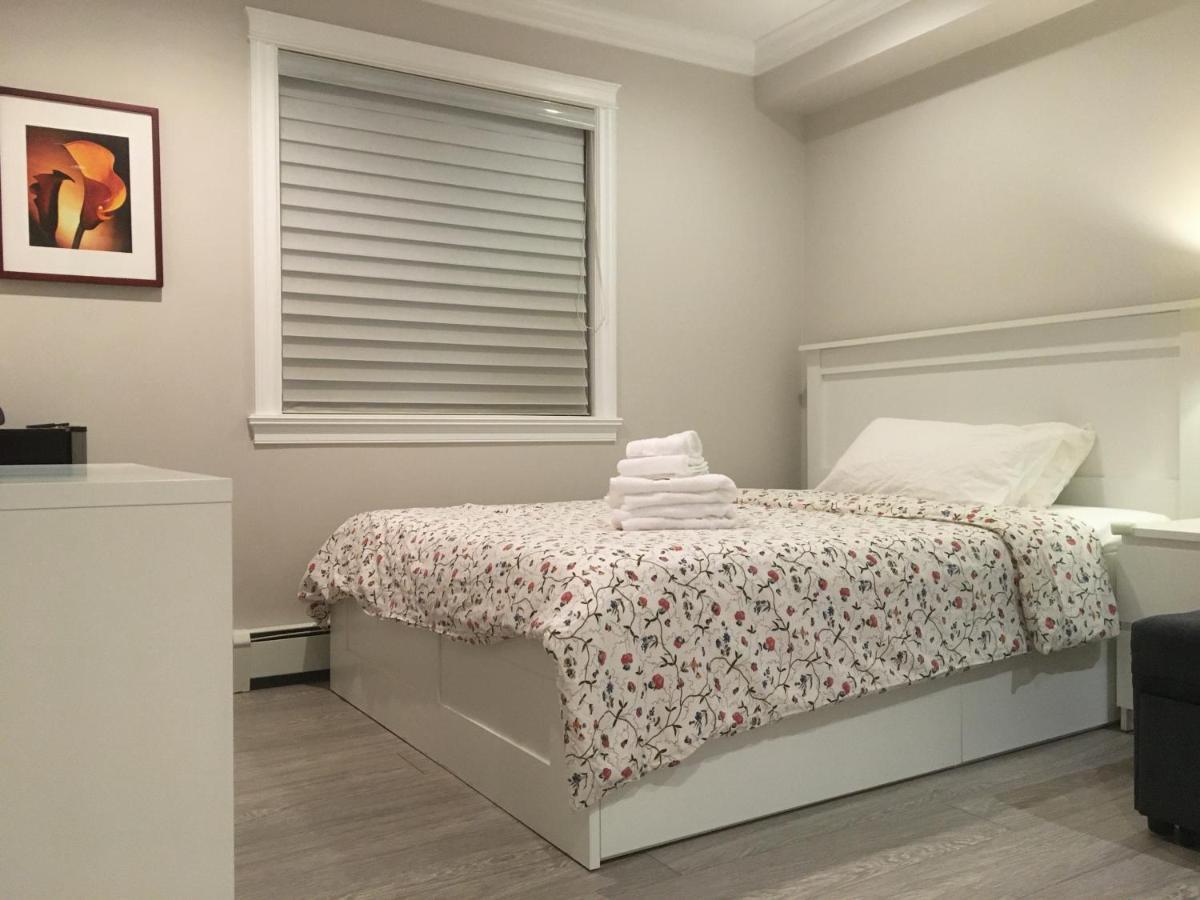 Lisa'S Home เบิร์นนาบี ภายนอก รูปภาพ