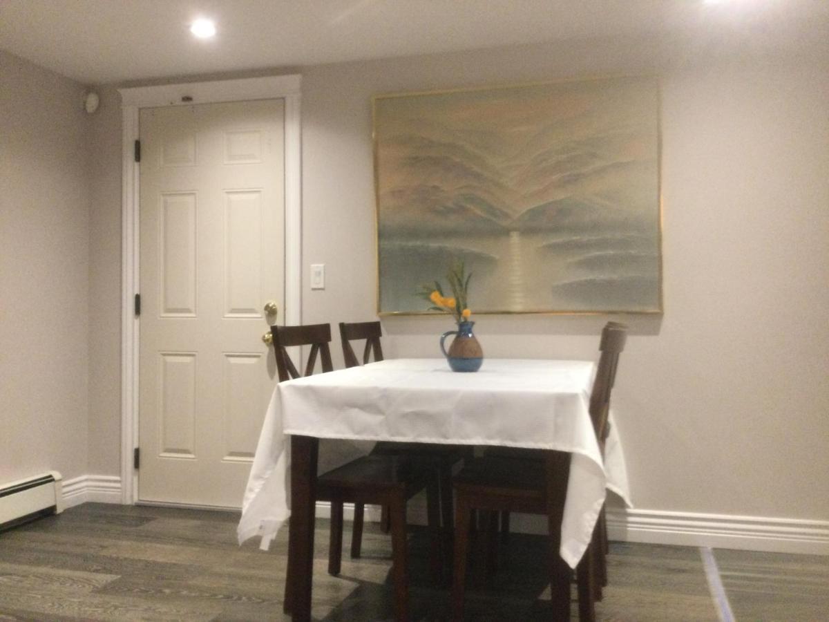 Lisa'S Home เบิร์นนาบี ภายนอก รูปภาพ