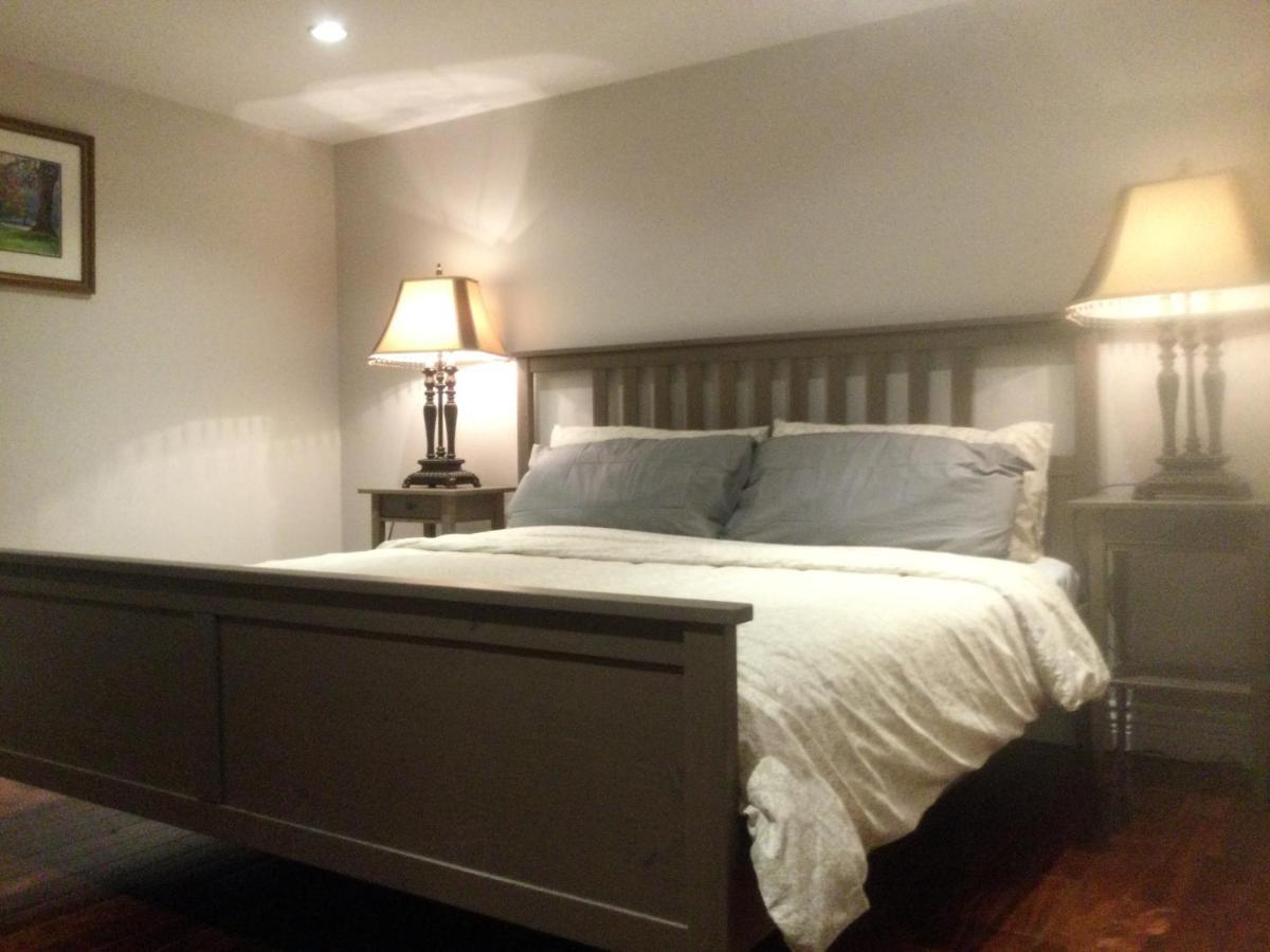 Lisa'S Home เบิร์นนาบี ภายนอก รูปภาพ